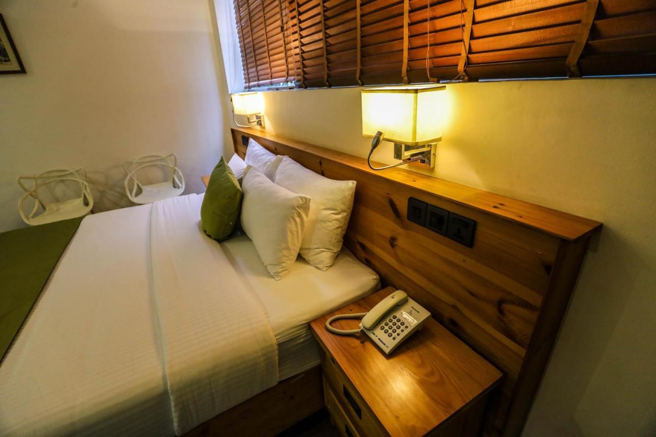 Hotel Ganthera Kandy Exterior foto